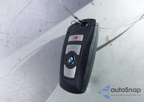 2018 BMW 320I из США, поврежденный, VIN WBA8E1G54JNU92464